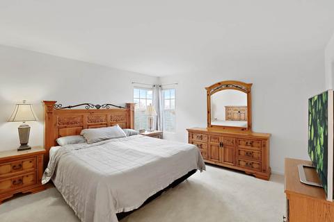 3645 Hyde Park Ct, Elgin, IL 60124 photo 12
