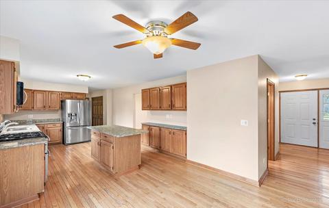 839 Hemlock Dr, Sleepy Hollow, IL 60118 photo 10