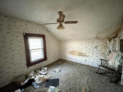302 E North St, Dover, IL 61323 photo 7