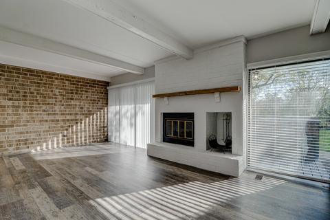 1409 Kenneth Cir, Elgin, IL 60120 photo 5
