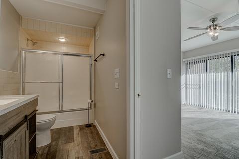 1409 Kenneth Cir, Elgin, IL 60120 photo 23