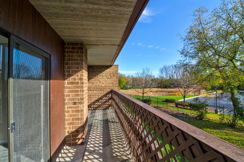 1409 Kenneth Cir, Elgin, IL 60120 photo 20