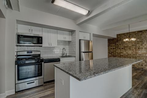 1409 Kenneth Cir, Elgin, IL 60120 photo 8