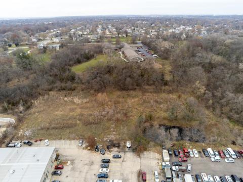 932 E Chicago St, Elgin, IL 60120 photo 1