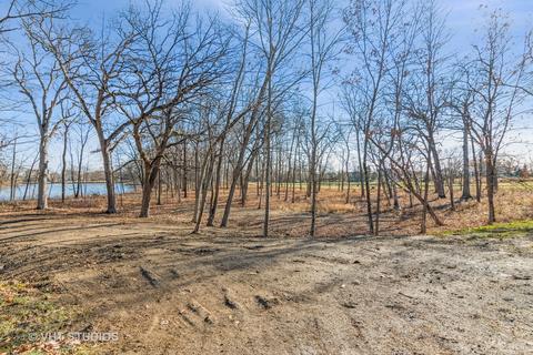 1675 Airdrie Ln, Hoffman Estates, IL 60192 photo 4