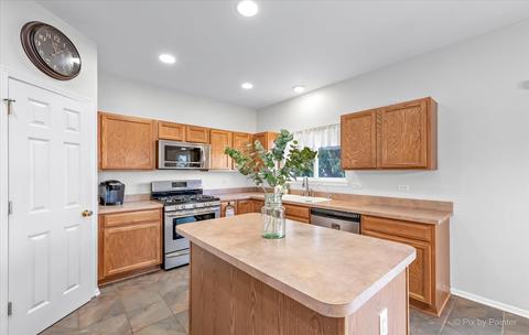 28664 W Schlesser Dr, Lakemoor, IL 60051 photo 12