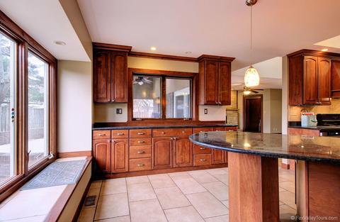 227 Alschuler Ct, Aurora, IL 60506 photo 21
