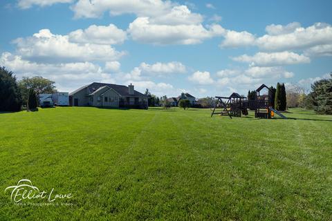 820 Ember Ln, Spring Grove, IL 60081 photo 12
