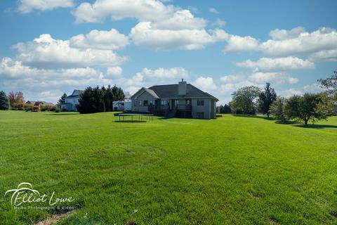 820 Ember Ln, Spring Grove, IL 60081 photo 11
