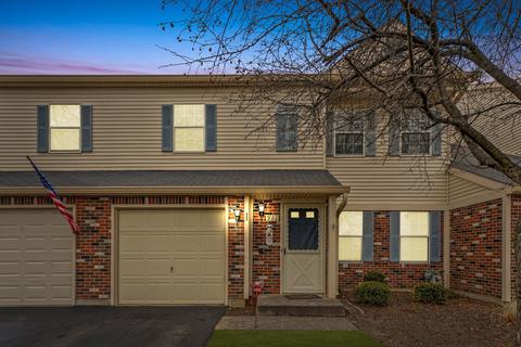 921 Wesley Ln, Algonquin, IL 60102 photo 1