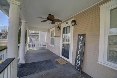551 E Locust St, Watseka, IL 60970 photo 6