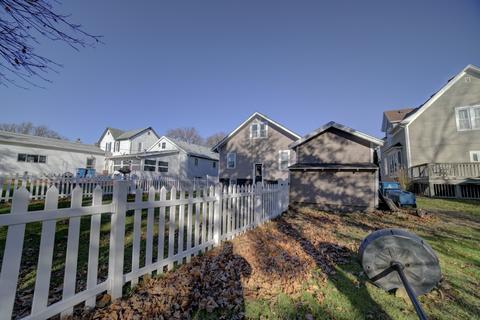551 E Locust St, Watseka, IL 60970 photo 10