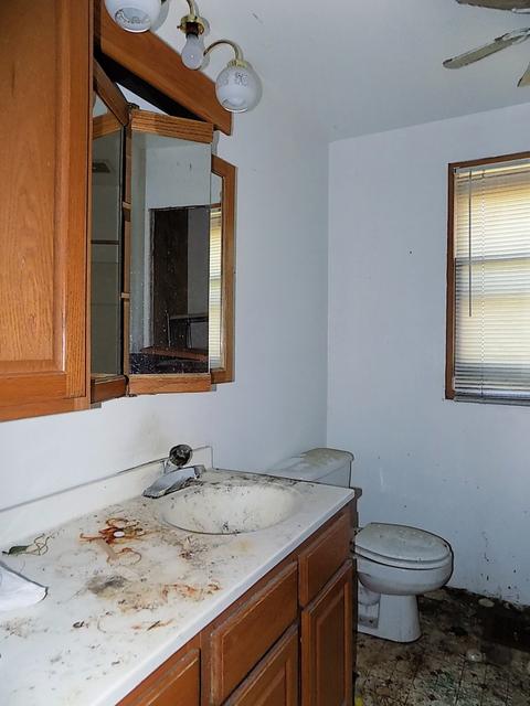 910 E 12th St, Streator, IL 61364 photo 11