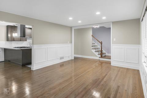 10011 S Artesian Ave, Chicago, IL 60655 photo 4