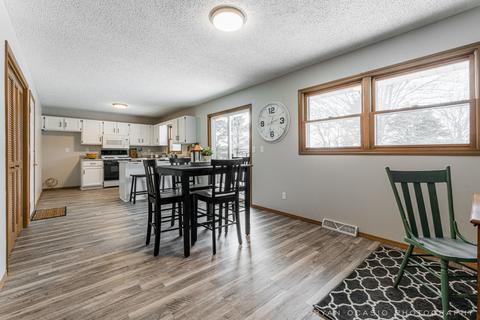 403 Maple Ave, Maple Park, IL 60151 photo 6