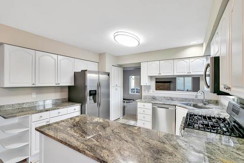 14010 S Lakeridge Dr, Plainfield, IL 60544 photo 6