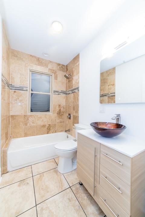 215 E 77th St, Chicago, IL 60619 photo 17
