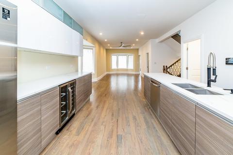 215 E 77th St, Chicago, IL 60619 photo 34