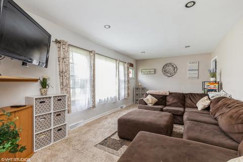 5221 Victor Dr, Mchenry, IL 60050 photo 7