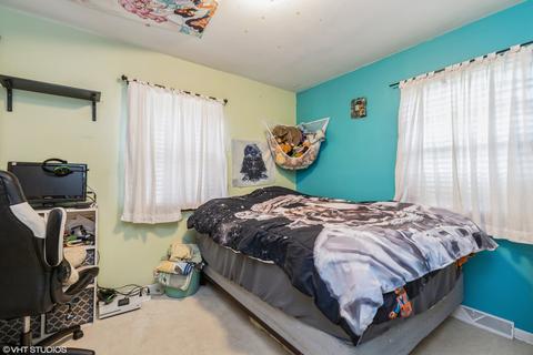 5221 Victor Dr, Mchenry, IL 60050 photo 10