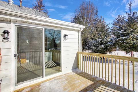 1 E Willow Dr, Round Lake Park, IL 60073 photo 5