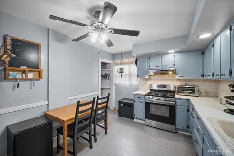 620 Logan Ave, Elgin, IL 60120 photo 8