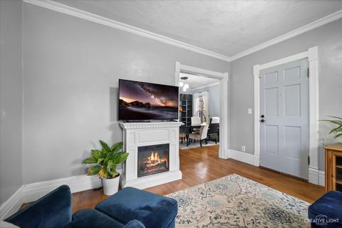 620 Logan Ave, Elgin, IL 60120 photo 3