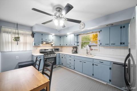 620 Logan Ave, Elgin, IL 60120 photo 7