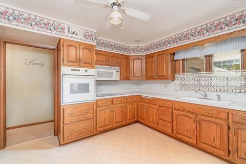18561 Bock Rd, Lansing, IL 60438 photo 15