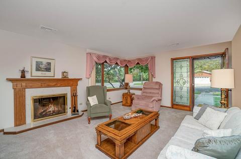 18561 Bock Rd, Lansing, IL 60438 photo 8