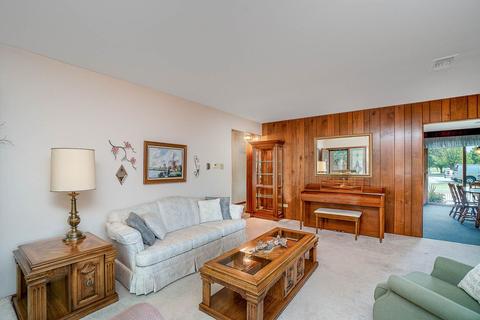 18561 Bock Rd, Lansing, IL 60438 photo 10