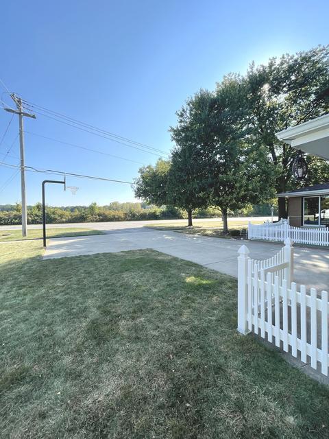 18561 Bock Rd, Lansing, IL 60438 photo 38
