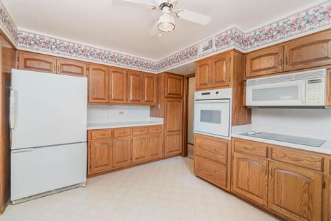18561 Bock Rd, Lansing, IL 60438 photo 18