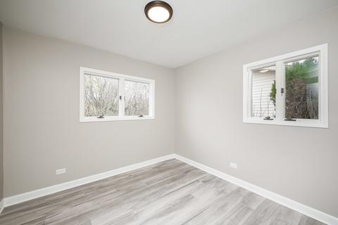 594 Frederick Ln, Hoffman Estates, IL 60169 photo 11