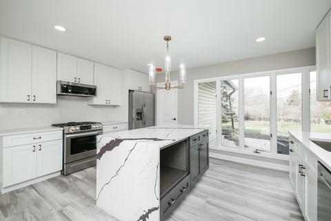 594 Frederick Ln, Hoffman Estates, IL 60169 photo 6