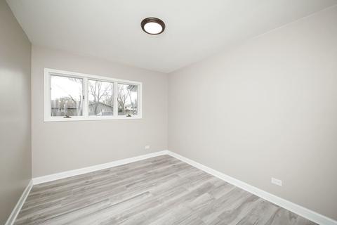 594 Frederick Ln, Hoffman Estates, IL 60169 photo 17