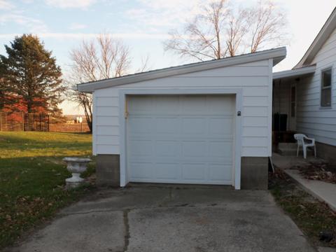 201 W Third St, Sublette, IL 61367 photo 4