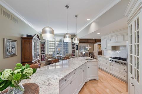 1041 E Porter Ave, Naperville, IL 60540 photo 16