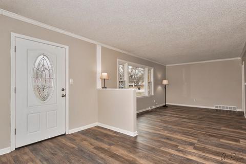 1703 Meadow Ln, Mchenry, IL 60050 photo 3