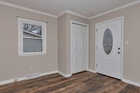 1703 Meadow Ln, Mchenry, IL 60050 photo 2