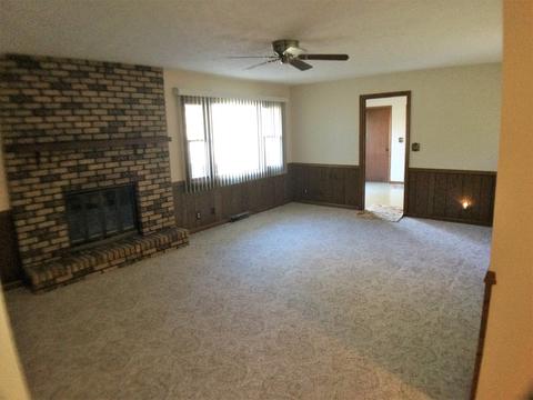 3959 Mill Rd, Cherry Valley, IL 61016 photo 10