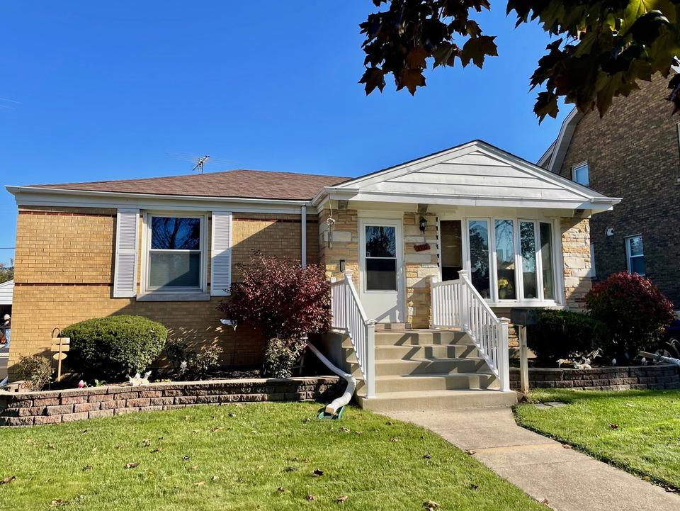 2327 S 2nd Ave, North Riverside, IL 60546 15 Photos MLS 11282475