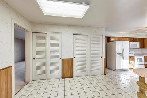 3303 Saint James St, Rolling Meadows, IL 60008 photo 11