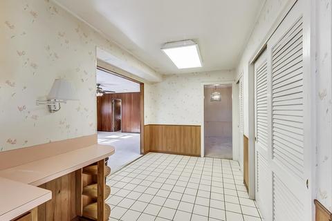 3303 Saint James St, Rolling Meadows, IL 60008 photo 10