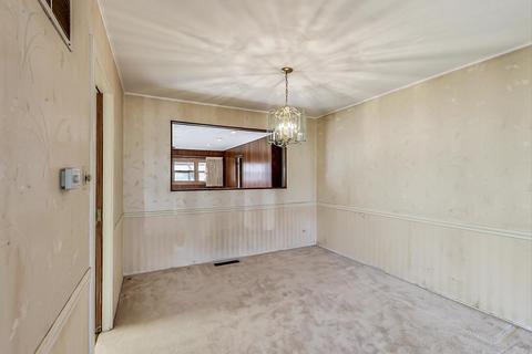 3303 Saint James St, Rolling Meadows, IL 60008 photo 6