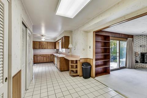 3303 Saint James St, Rolling Meadows, IL 60008 photo 12