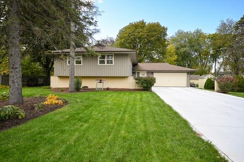 1912 Glencoe St, Wheaton, IL 60187 photo 3