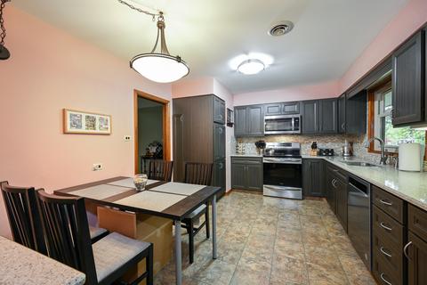 1912 Glencoe St, Wheaton, IL 60187 photo 14