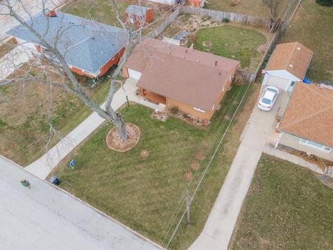 103 Eastview Dr, Normal, IL 61761 photo 4