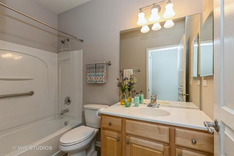2775 Cascade Falls Cir, Elgin, IL 60124 photo 8